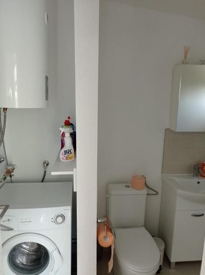 Ap Jurisic Apartment Bibinje Bagian luar foto