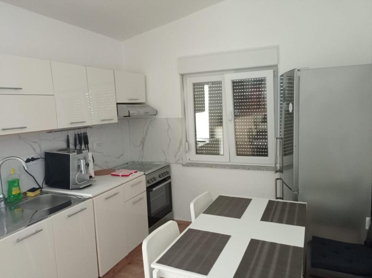 Ap Jurisic Apartment Bibinje Bagian luar foto