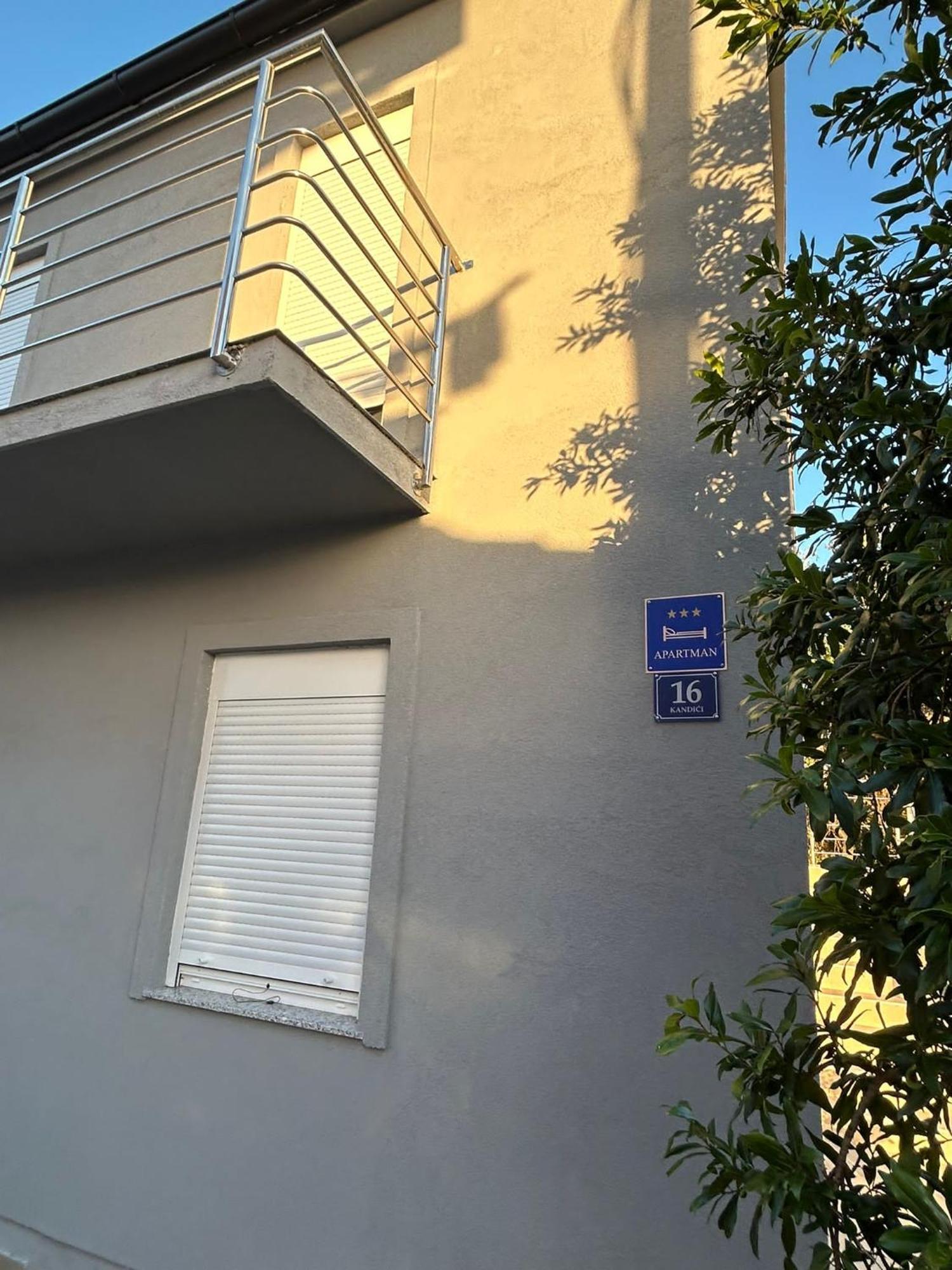 Ap Jurisic Apartment Bibinje Bagian luar foto